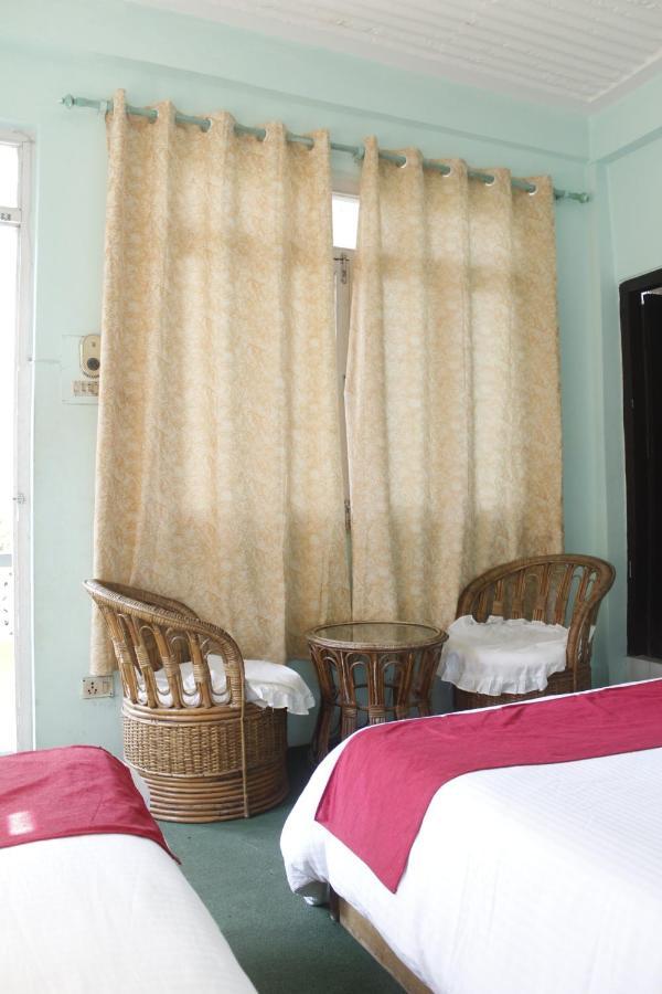 Pushpa Guest House Pokhara Exterior photo