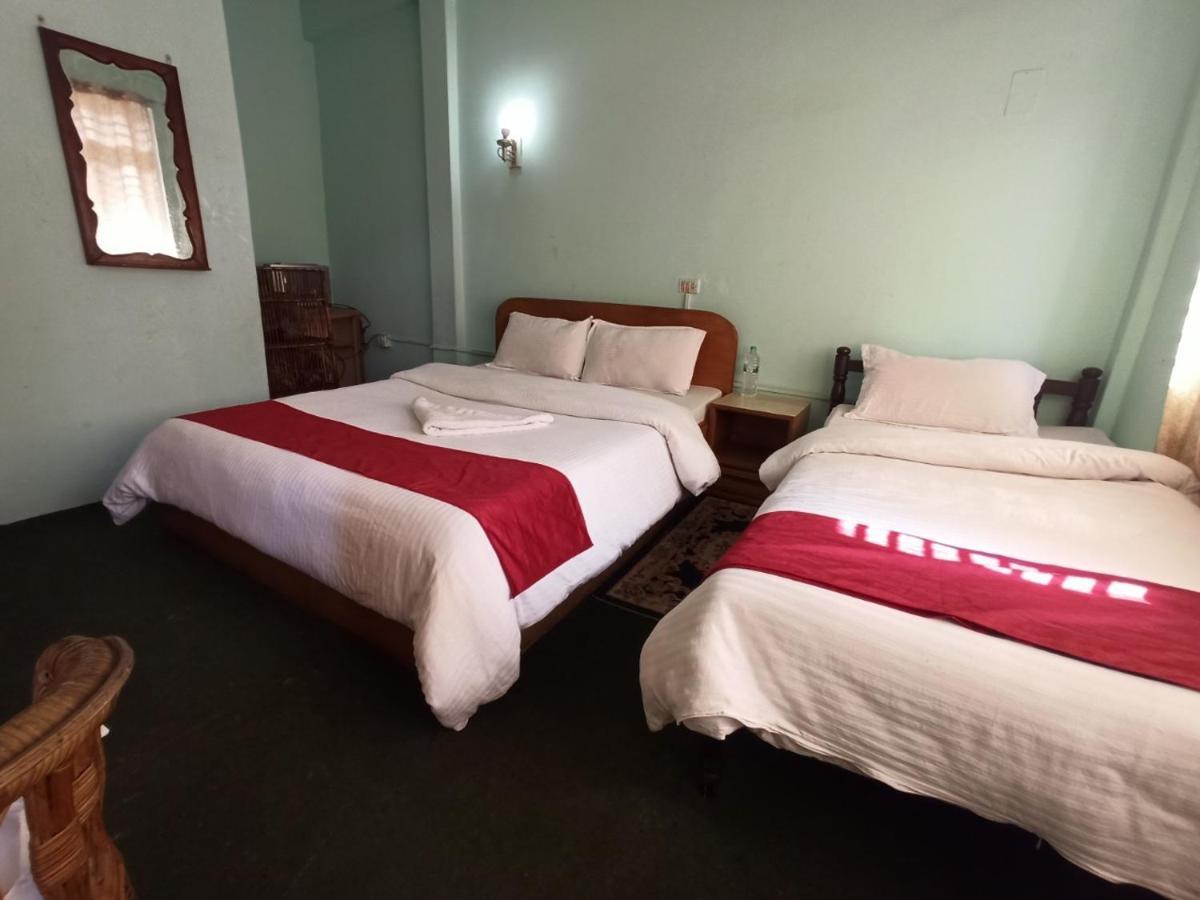 Pushpa Guest House Pokhara Exterior photo