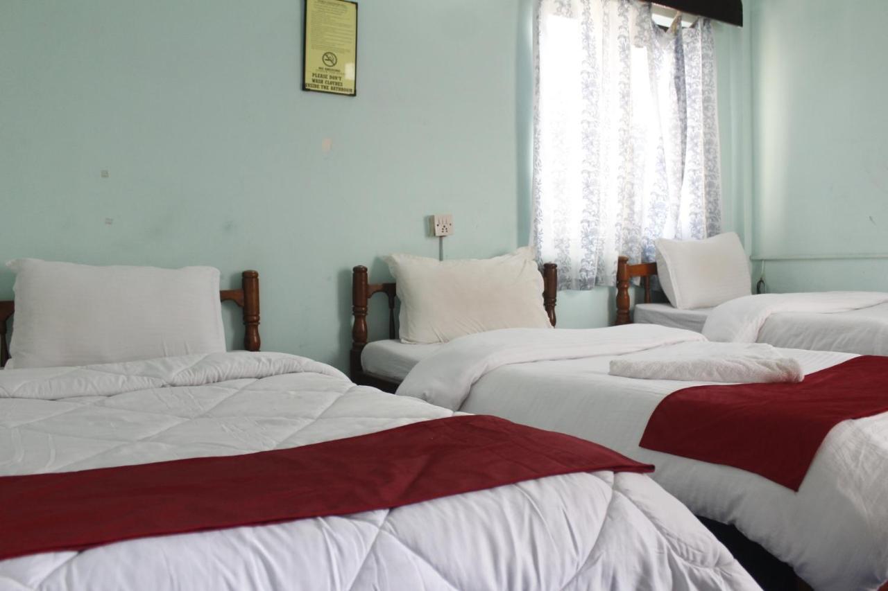 Pushpa Guest House Pokhara Exterior photo